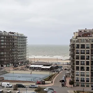 Apartment Met Frontaal Zeezicht, Middelkerke